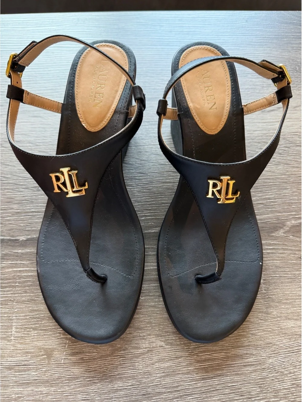 Lauren Ralph Lauren Jeannie Black Wedge Thong Sandals Gold RL Logo Women’s 9.5